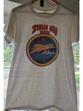 Vintage 70s Zentih Allegro Graphic Single Stitch T Shirt Faded Paper Thin Small